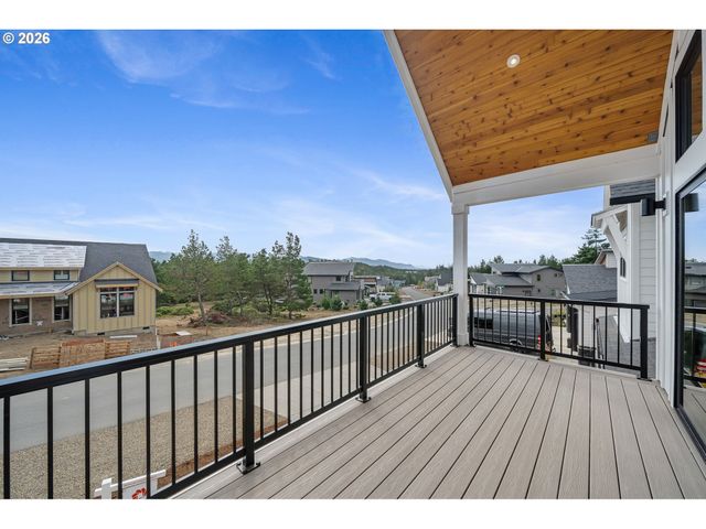 483 Meadows Dr, Manzanita, OR 97130