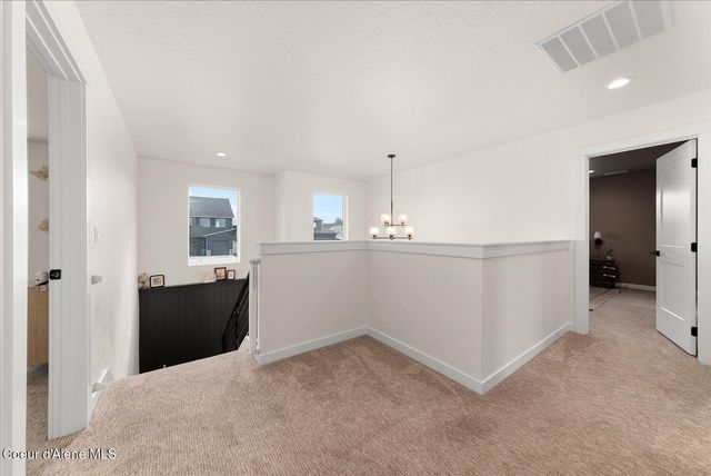 13697 N Ramore CT, Rathdrum, ID 83858