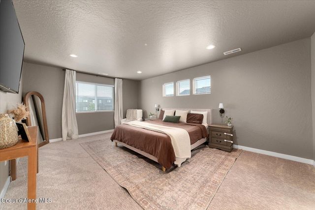 13697 N Ramore CT, Rathdrum, ID 83858