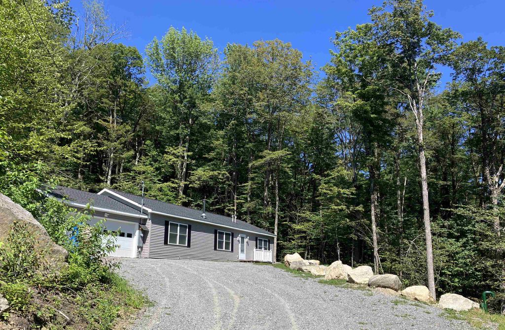 47 Upper Howes Way # A-23, Wilmington, VT 05363