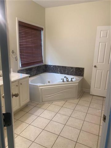 539 Greyhawk Way, Fairburn, GA 30213