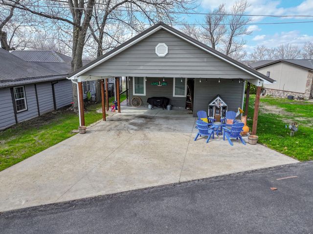 25767 S 605 Road, Grove, OK 74344