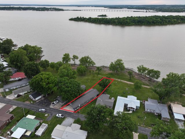 25767 S 605 Road, Grove, OK 74344