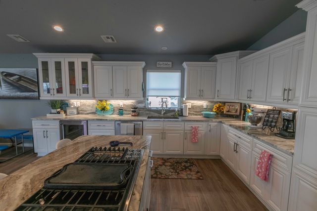 25767 S 605 Road, Grove, OK 74344