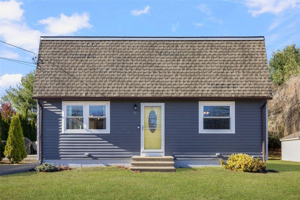 11 Drawbridge Drive, West Warwick, RI 02893