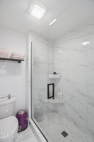 4225 Thornbury Court, Perrysburg, OH 43551