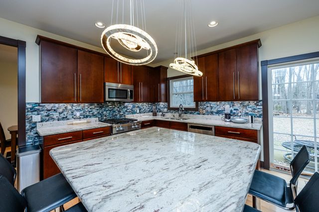 2651 Jefferson Drive, Stevensville, MI 49127