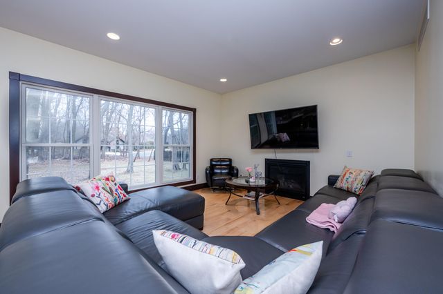 2651 Jefferson Drive, Stevensville, MI 49127