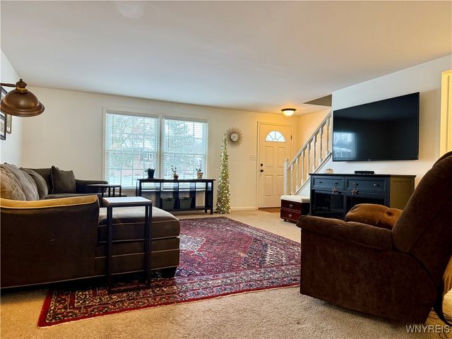 90 Carriage Drive 5, Orchard Park, NY 14127