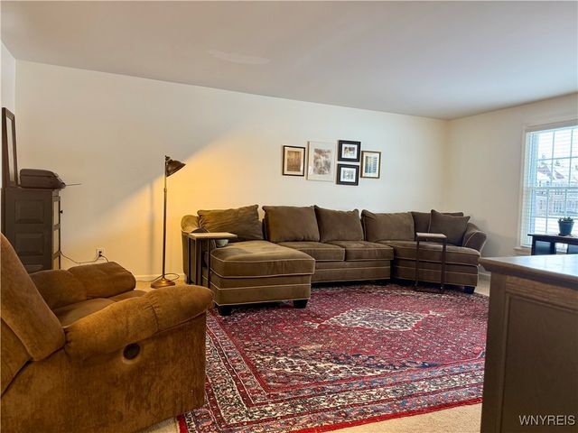 90 Carriage Drive 5, Orchard Park, NY 14127