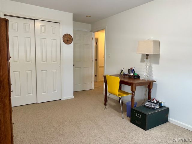 90 Carriage Drive 5, Orchard Park, NY 14127