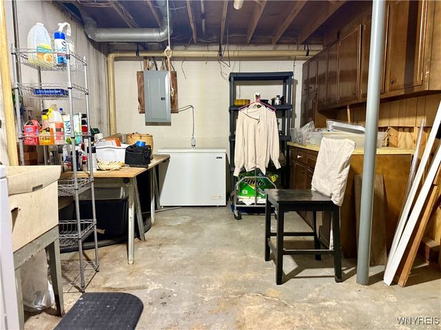 90 Carriage Drive 5, Orchard Park, NY 14127