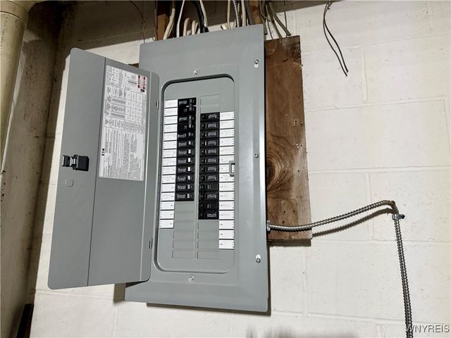 90 Carriage Drive 5, Orchard Park, NY 14127