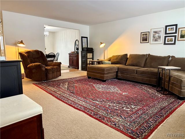 90 Carriage Drive 5, Orchard Park, NY 14127