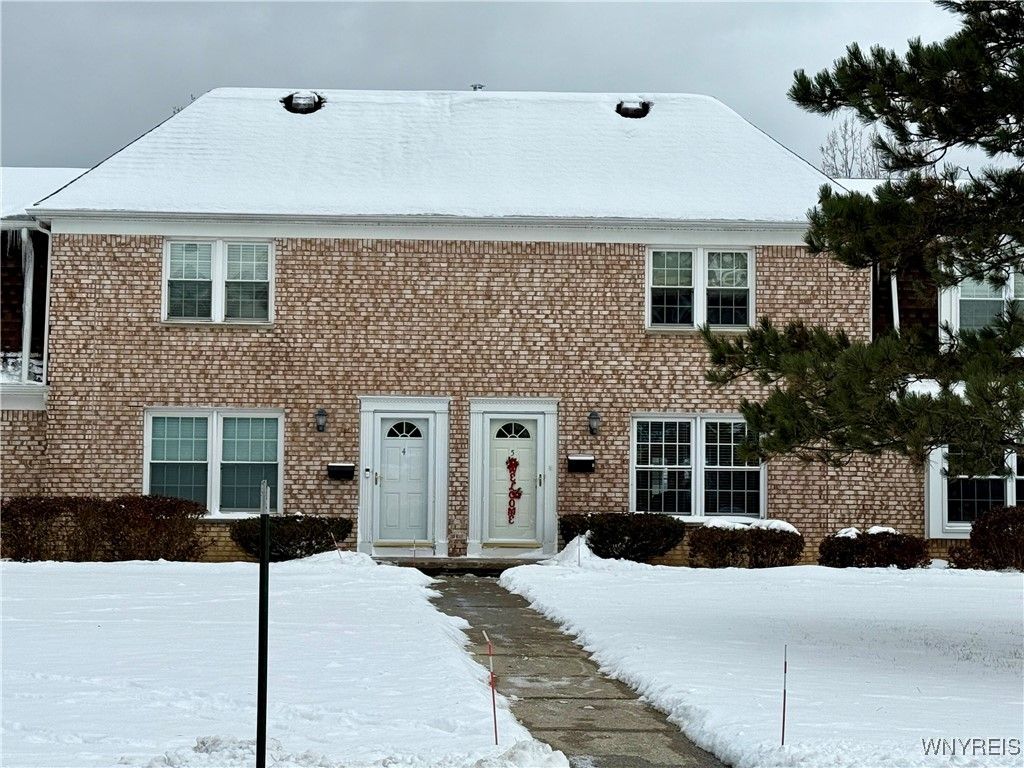 90 Carriage Drive 5, Orchard Park, NY 14127