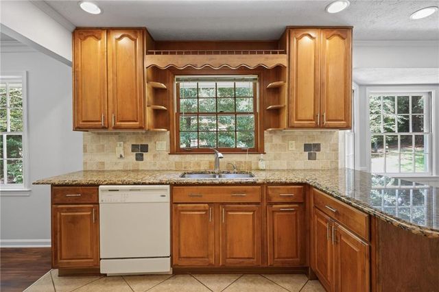 2458 Dunkerrin Lane, Atlanta, GA 30360