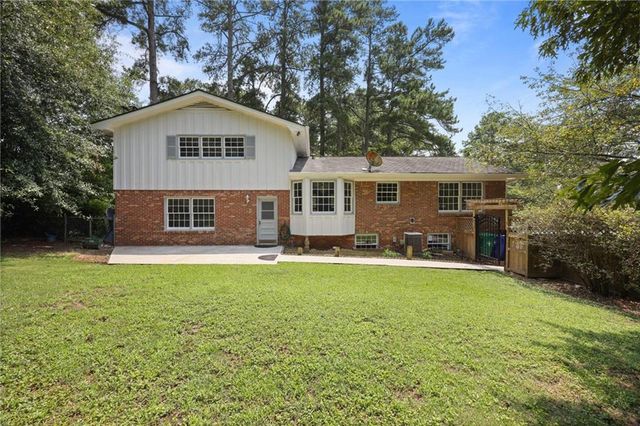 2458 Dunkerrin Lane, Atlanta, GA 30360
