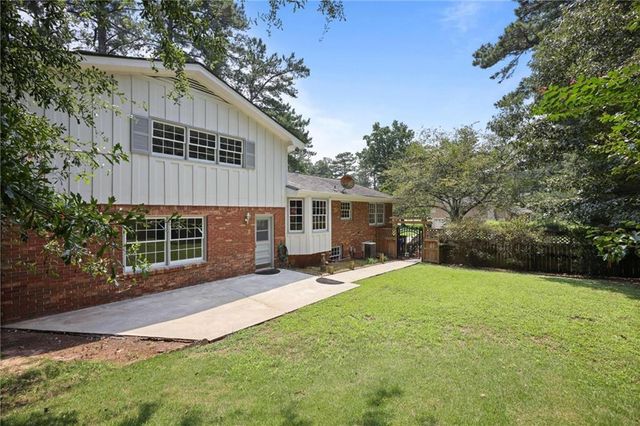2458 Dunkerrin Lane, Atlanta, GA 30360