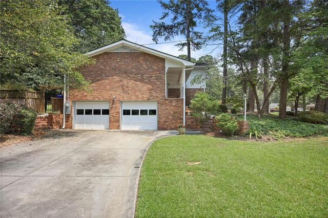 2458 Dunkerrin Lane, Atlanta, GA 30360