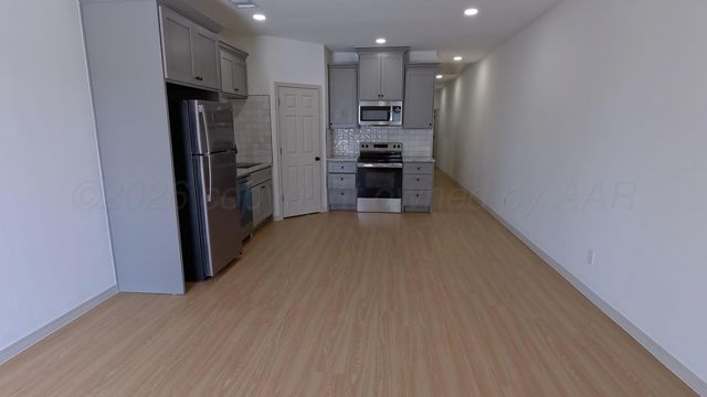 1509 S Bliss Avenue, Dumas, TX 79029