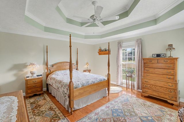 1002 Roland Ct, Cottontown, TN 37048