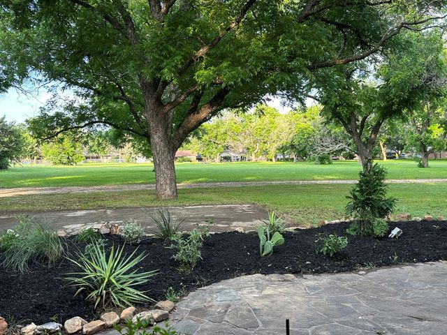 4000 Pecan Lane, Benbrook, TX 76116