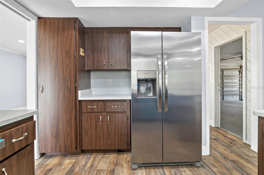 Image 17 of property listing at 2712 52ND AVENUE TERRACE W, Bradenton, FL 34207