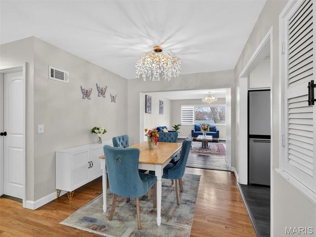 131 Romine Circle, Ballwin, MO 63011