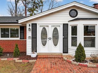 131 Romine Circle, Ballwin, MO 63011