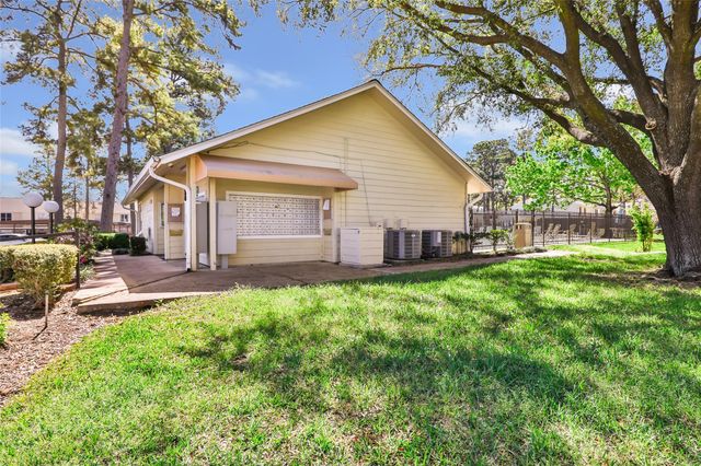 14515 Wunderlich Drive 207, Houston, TX 77069