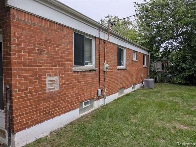 43715 Donley Drive, Sterling Heights, MI 48314