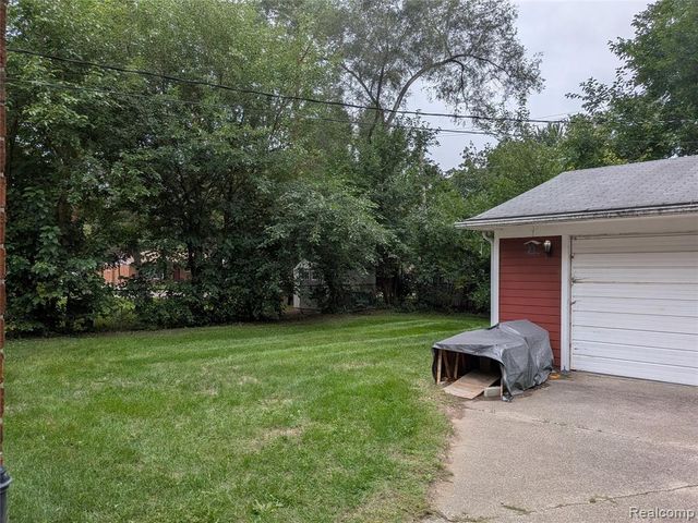 43715 Donley Drive, Sterling Heights, MI 48314