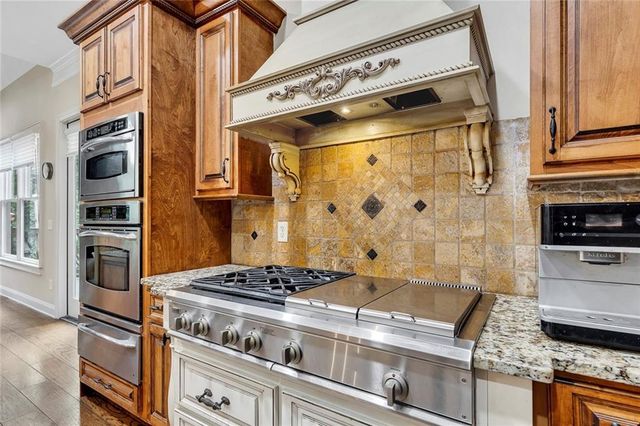 121 Estates At The Lake Drive, Canton, GA 30114