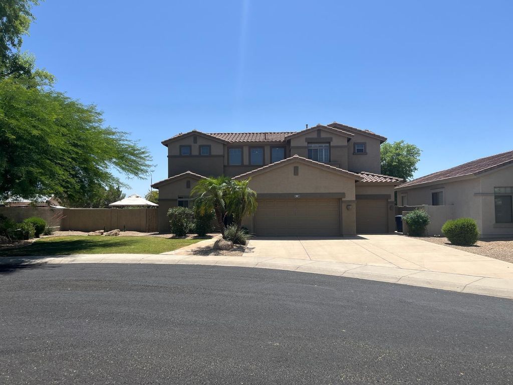 991 E Taurus Place, Chandler, AZ 85249