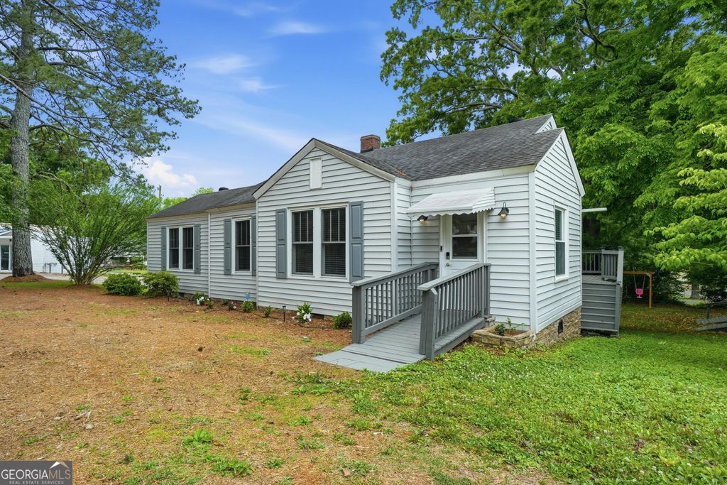 3022 Maple Road SE, Lindale, GA 30147