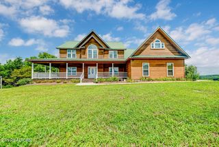 3125 Knob Creek Rd, Bybee, TN 37713