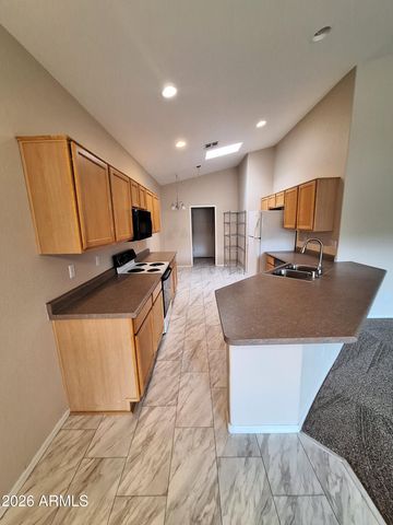 3307 E FREMONT Road, Phoenix, AZ 85042