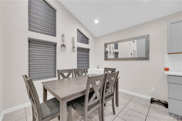 1907 Lake Point Drive, Mission, TX 78572