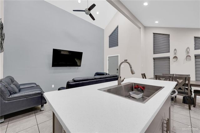 1907 Lake Point Drive, Mission, TX 78572