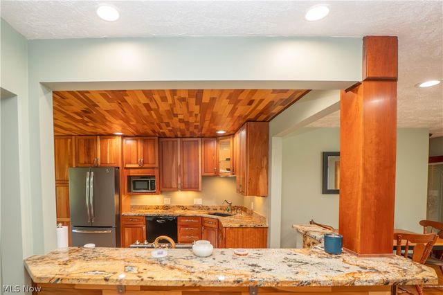 6149 Elk Road, Canfield, OH 44406