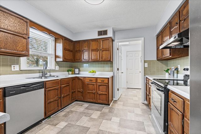 1491 S PECOS AVE, Columbia, MO 65201