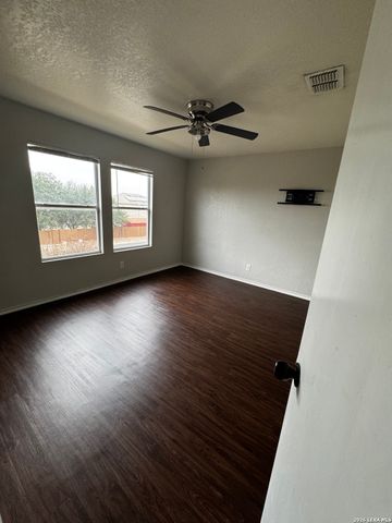 4618 STALLION CV, San Antonio, TX 78244