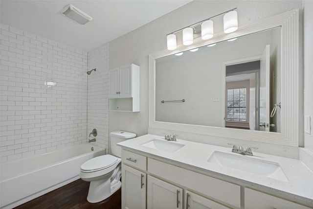 117 Peachtree Court C, Kennedale, TX 76060
