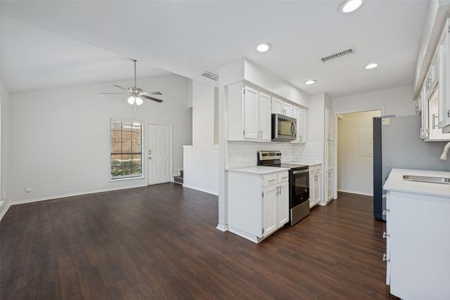 117 Peachtree Court C, Kennedale, TX 76060