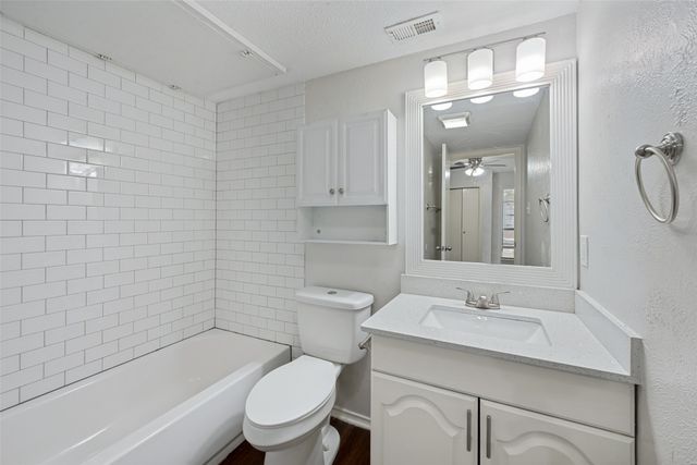 117 Peachtree Court C, Kennedale, TX 76060