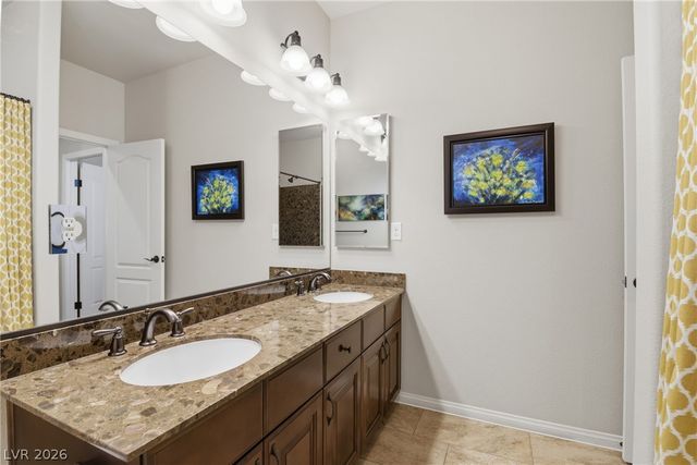 7258 Shannon Ridge Court, Las Vegas, NV 89118