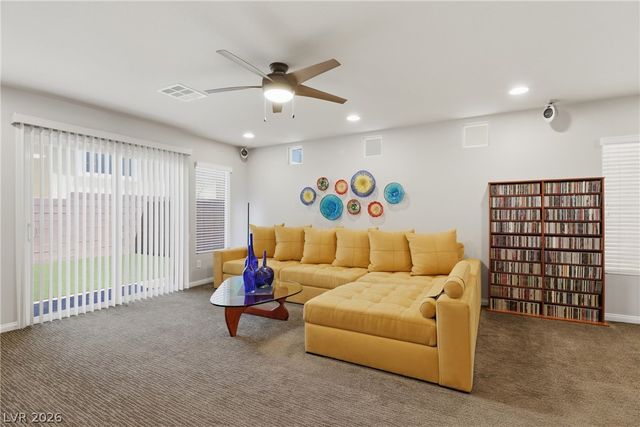 7258 Shannon Ridge Court, Las Vegas, NV 89118