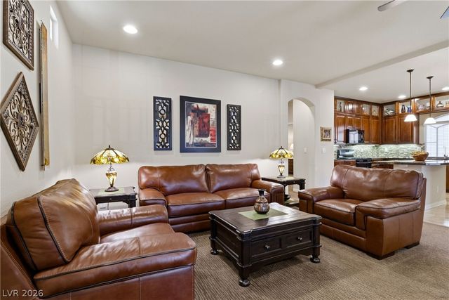 7258 Shannon Ridge Court, Las Vegas, NV 89118