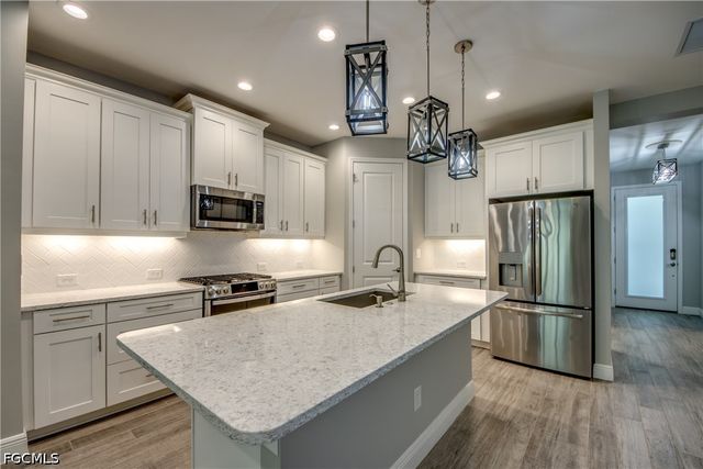 11759 Solano DR, Fort Myers, FL 33966