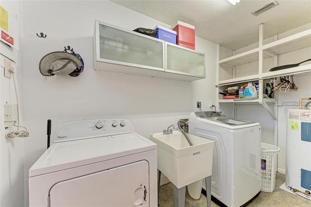 2616 WOOD STREET, Sarasota, FL 34237
